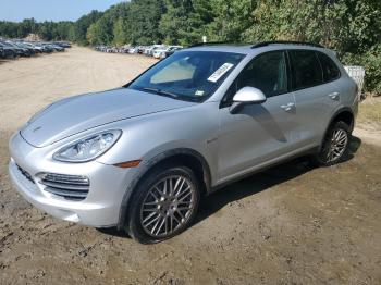  Salvage Porsche Cayenne