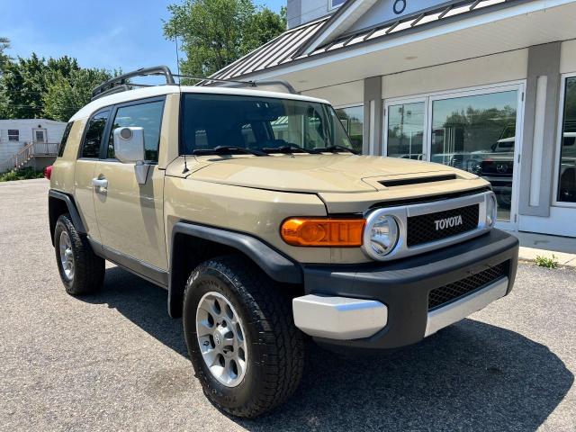  Salvage Toyota FJ Cruiser