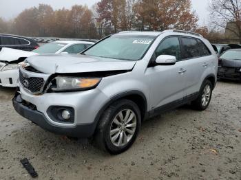  Salvage Kia Sorento