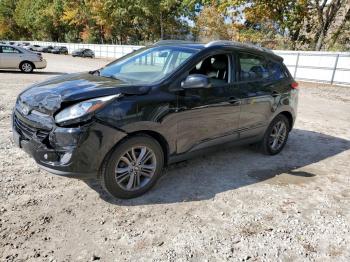  Salvage Hyundai TUCSON