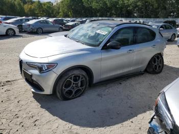  Salvage Alfa Romeo Stelvio