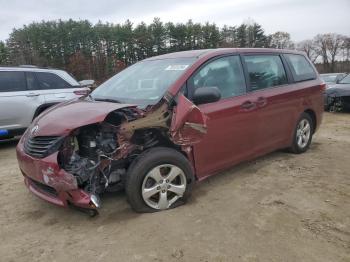  Salvage Toyota Sienna