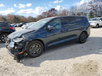  Salvage Chrysler Pacifica