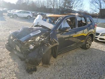  Salvage Subaru Forester