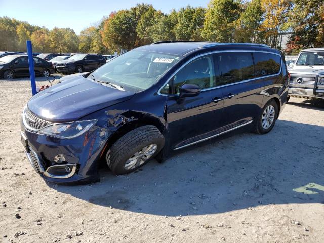  Salvage Chrysler Pacifica