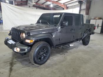  Salvage Jeep Gladiator