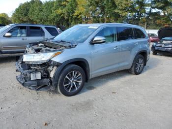  Salvage Toyota Highlander