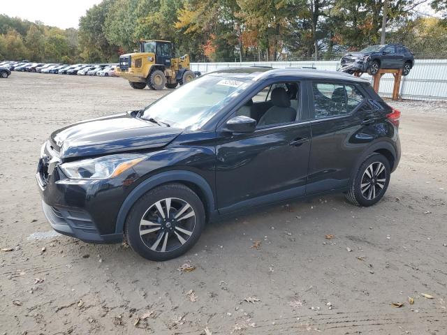  Salvage Nissan Kicks