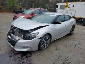  Salvage Nissan Maxima