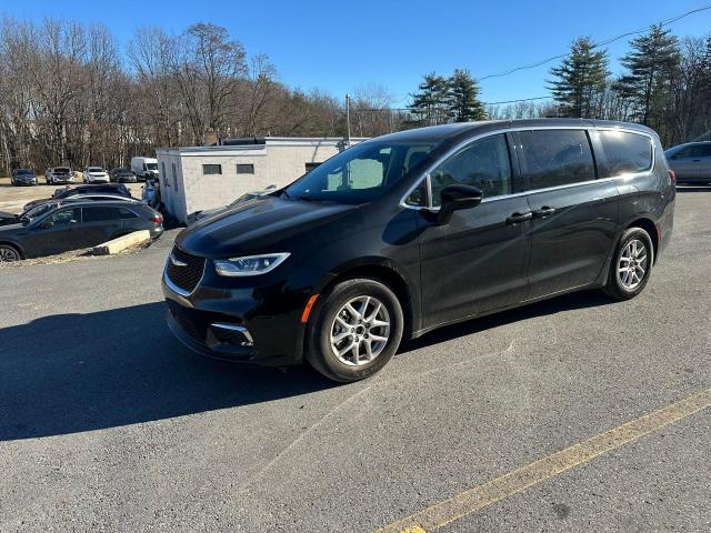  Salvage Chrysler Pacifica