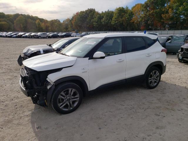  Salvage Kia Seltos