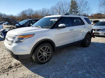  Salvage Ford Explorer