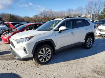  Salvage Toyota RAV4