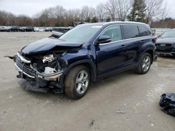  Salvage Toyota Highlander