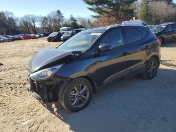  Salvage Hyundai TUCSON