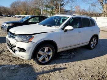  Salvage Volkswagen Touareg