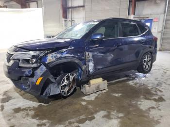  Salvage Kia Seltos