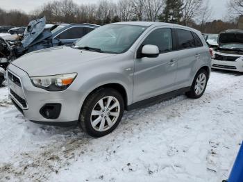  Salvage Mitsubishi Outlander