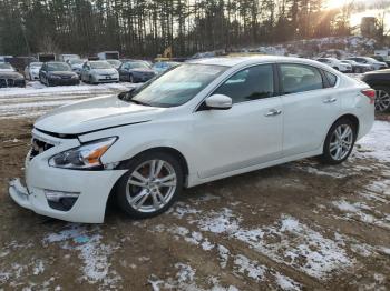  Salvage Nissan Altima