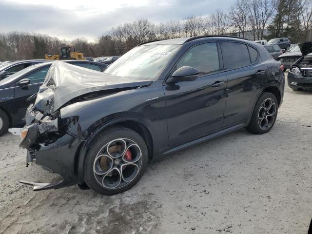  Salvage Alfa Romeo Stelvio