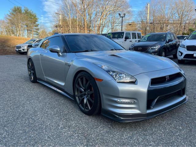  Salvage Nissan Gtr