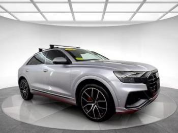  Salvage Audi Q8