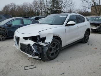  Salvage Alfa Romeo Stelvio