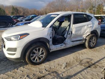  Salvage Hyundai TUCSON