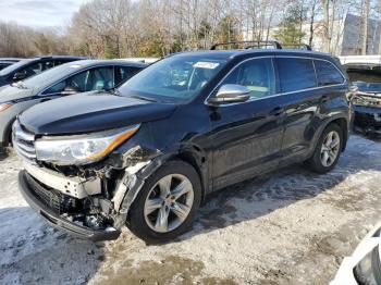  Salvage Toyota Highlander