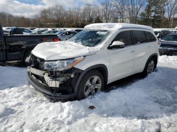  Salvage Toyota Highlander