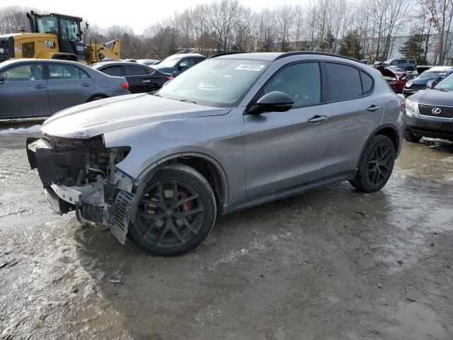  Salvage Alfa Romeo Stelvio