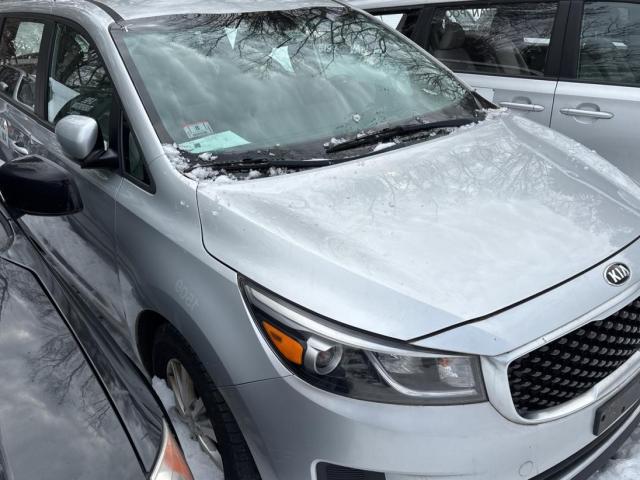  Salvage Kia Sedona