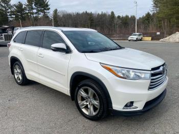  Salvage Toyota Highlander