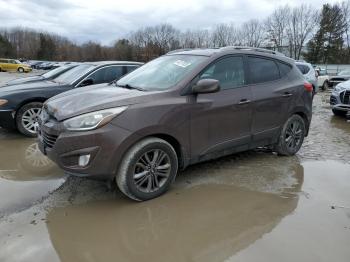  Salvage Hyundai TUCSON