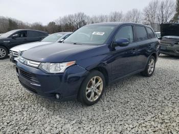  Salvage Mitsubishi Outlander