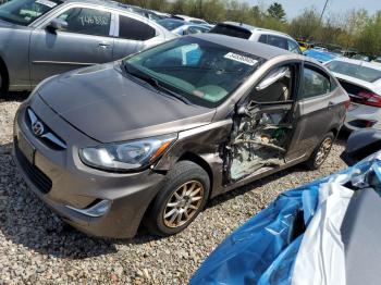  Salvage Hyundai ACCENT