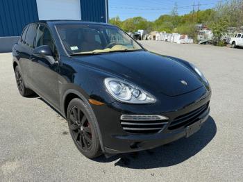  Salvage Porsche Cayenne