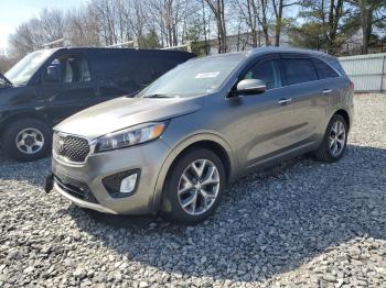  Salvage Kia Sorento
