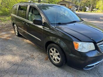  Salvage Chrysler Minivan