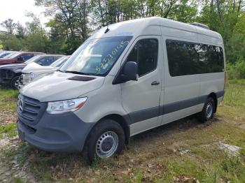  Salvage Mercedes-Benz Sprinter