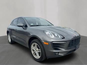  Salvage Porsche Macan