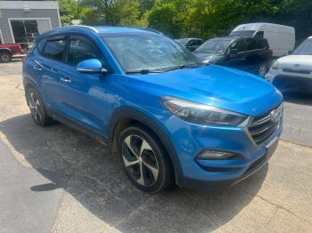  Salvage Hyundai TUCSON