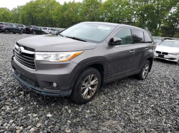  Salvage Toyota Highlander