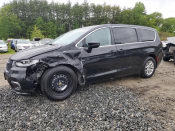  Salvage Chrysler Pacifica