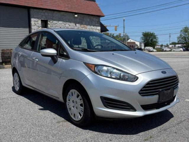  Salvage Ford Fiesta