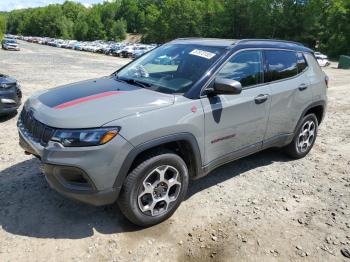  Salvage Jeep Compass