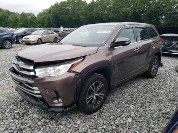  Salvage Toyota Highlander