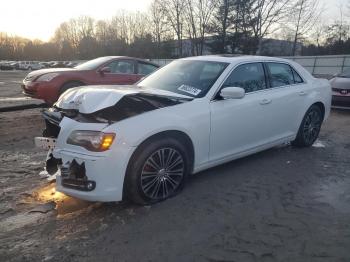  Salvage Chrysler 300