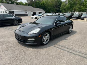  Salvage Porsche Panamera