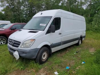  Salvage Mercedes-Benz Sprinter